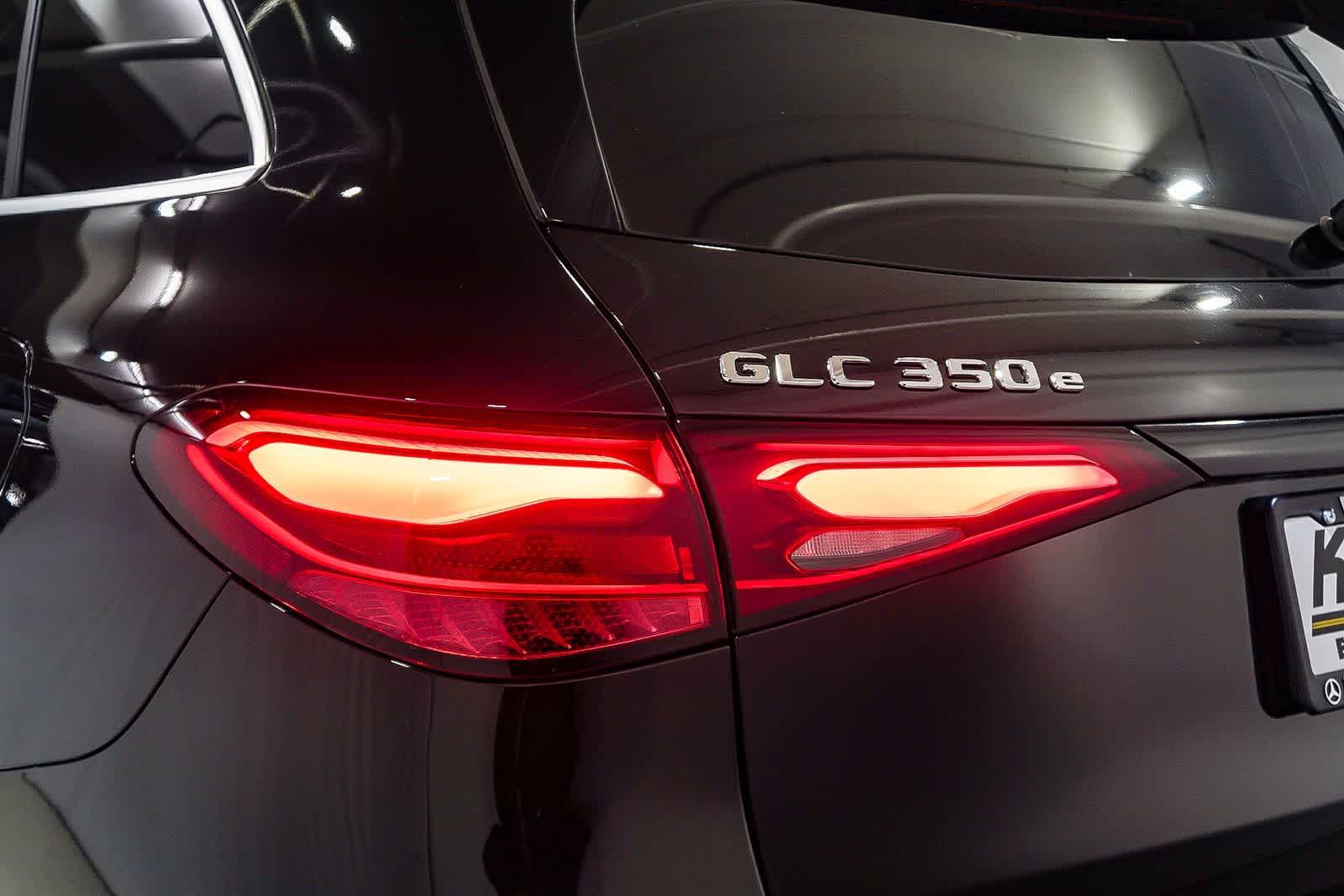 Thumbnail: 2026 Mercedes-Benz GLC - 9