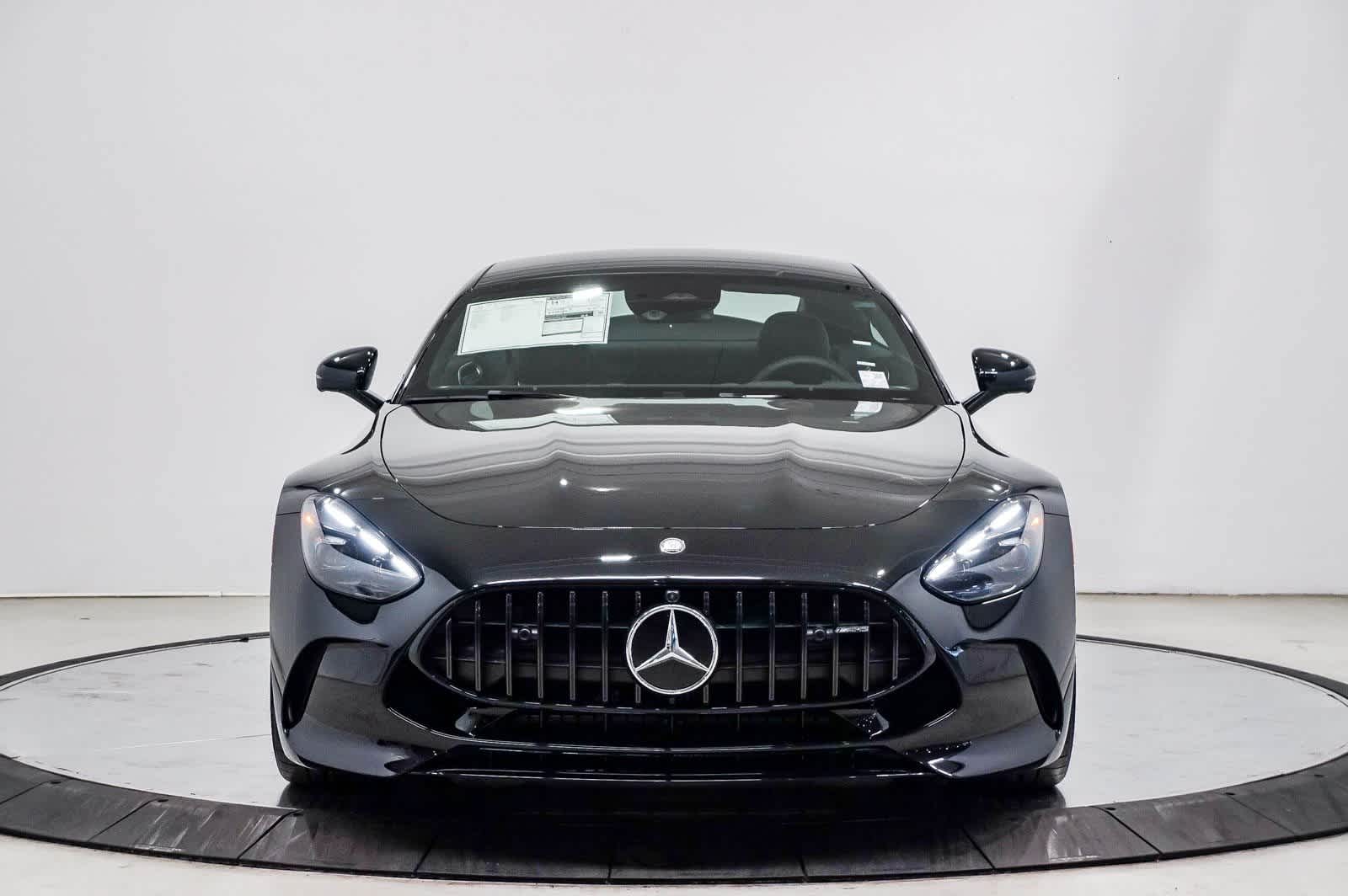 Thumbnail: 2025 Mercedes-Benz AMG GT - 6
