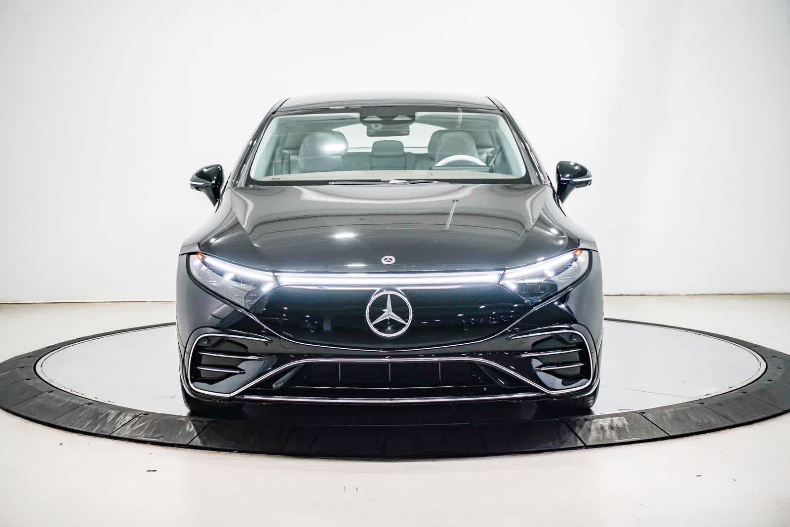 Thumbnail: 2023 Mercedes-Benz EQS - 6