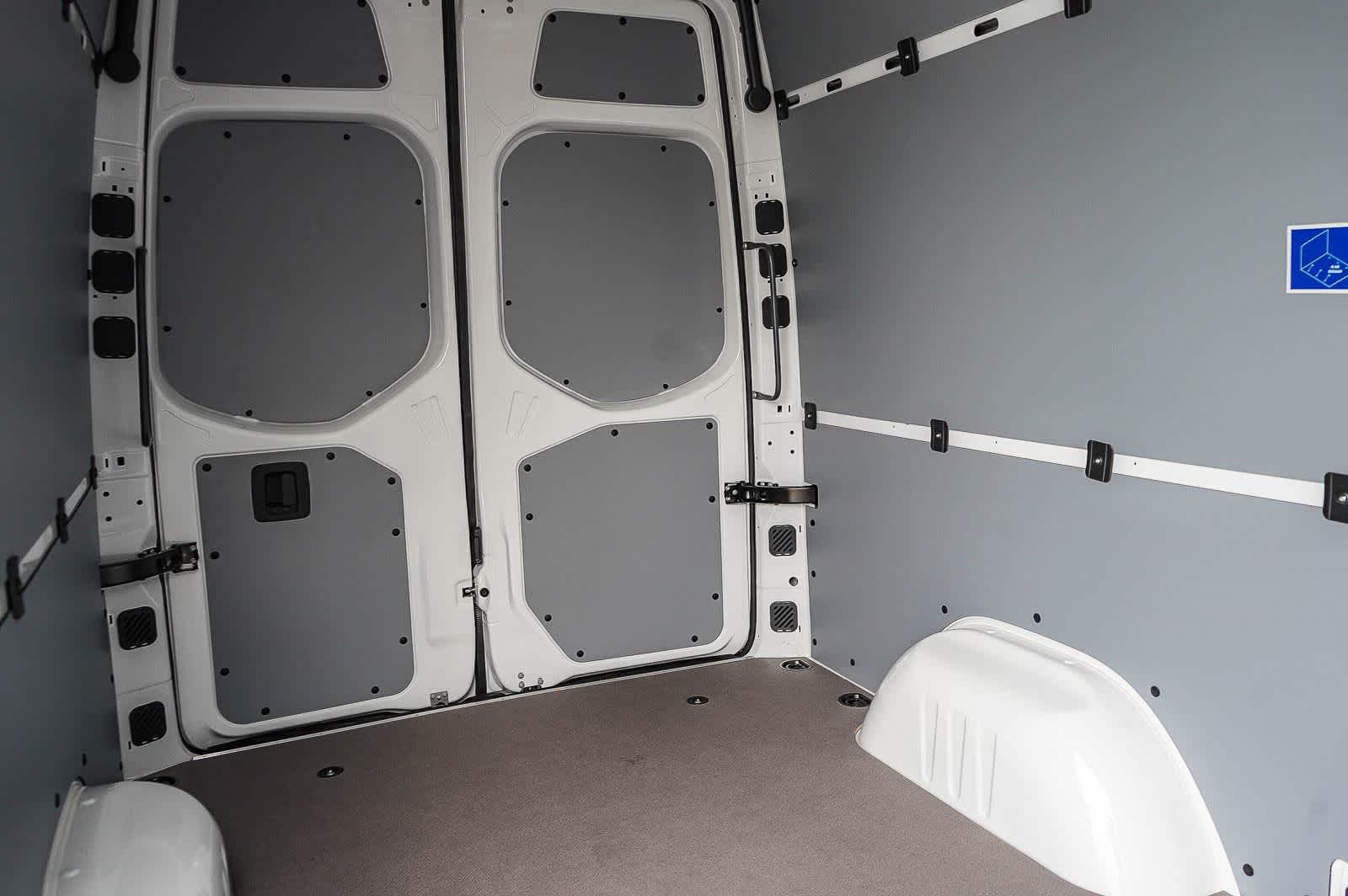 Thumbnail: 2026 Mercedes-Benz Sprinter - 17