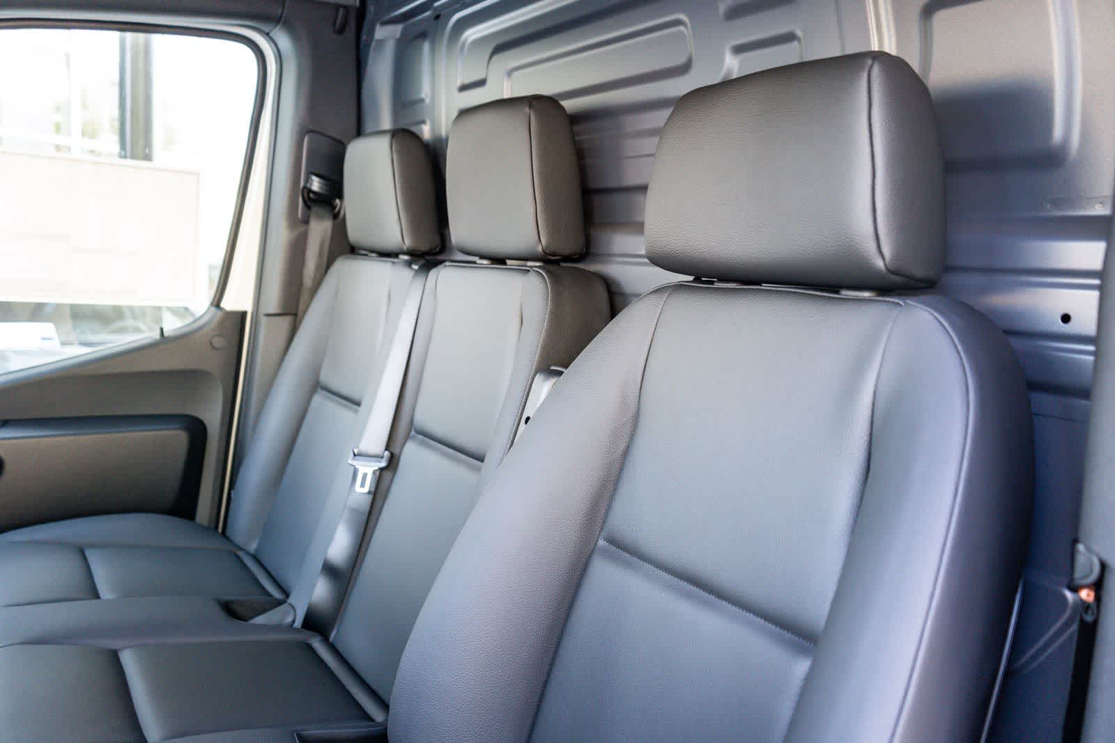 Thumbnail: 2026 Mercedes-Benz Sprinter - 27