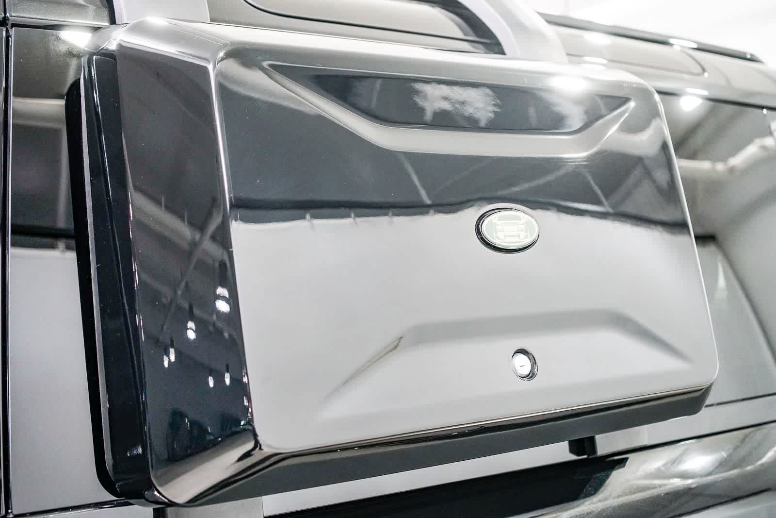 Thumbnail: 2022 Land Rover Defender - 29