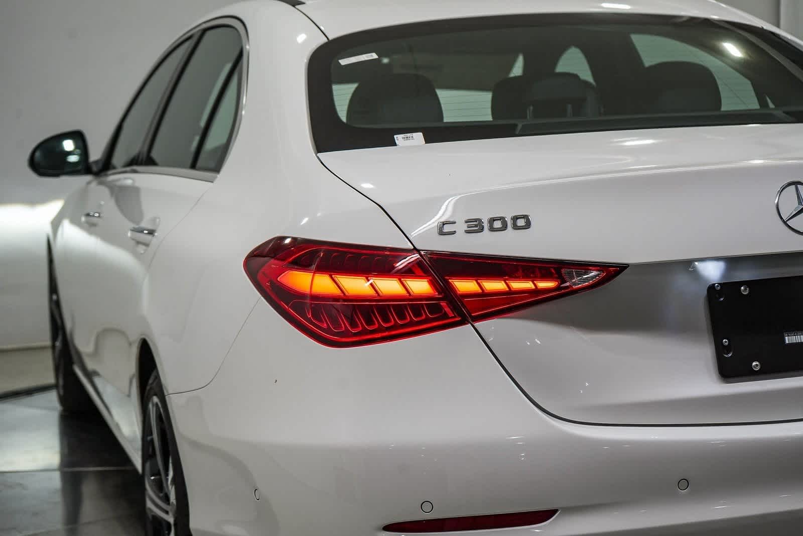 Thumbnail: 2025 Mercedes-Benz C-Class - 10