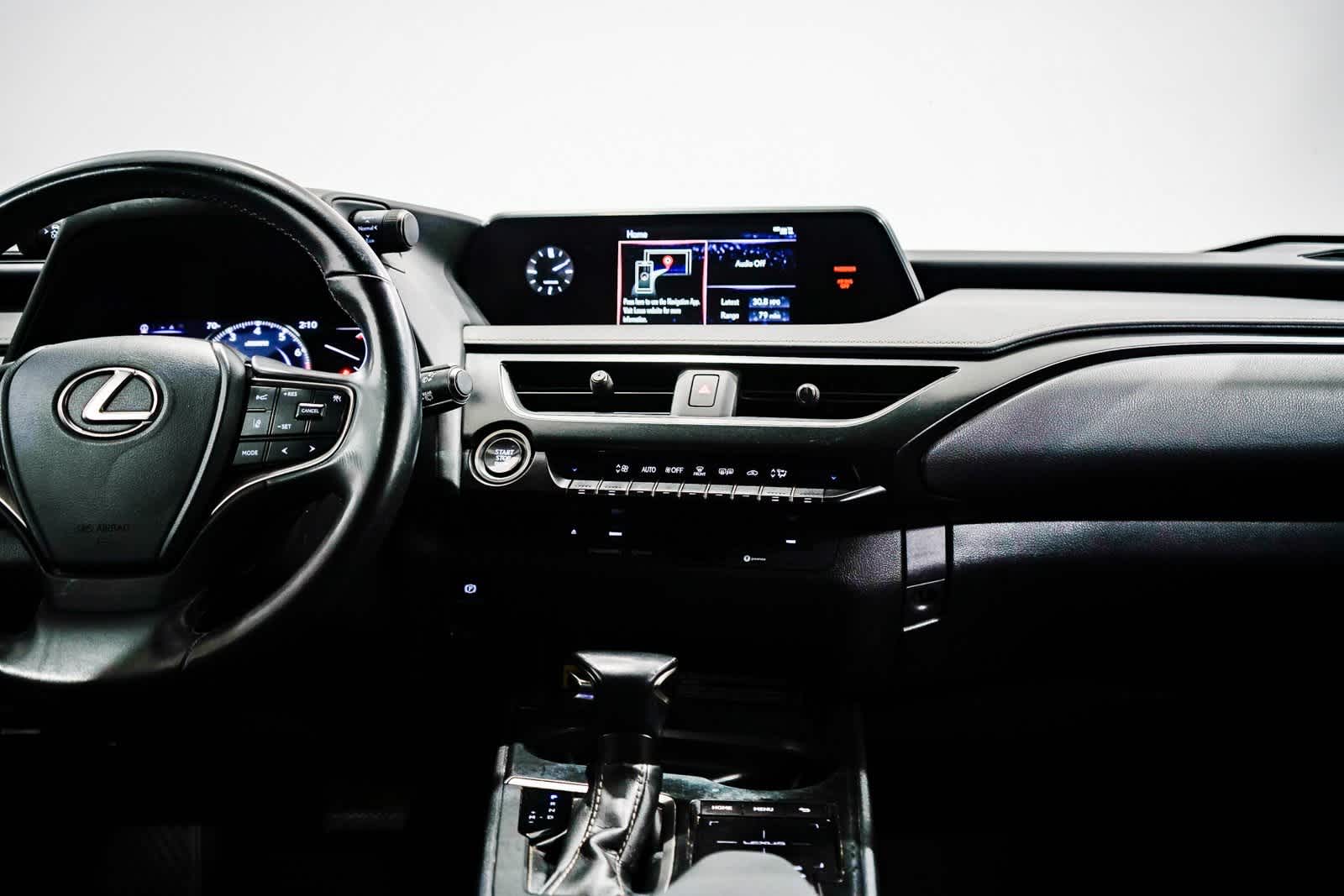 Thumbnail: 2021 Lexus UX - 12