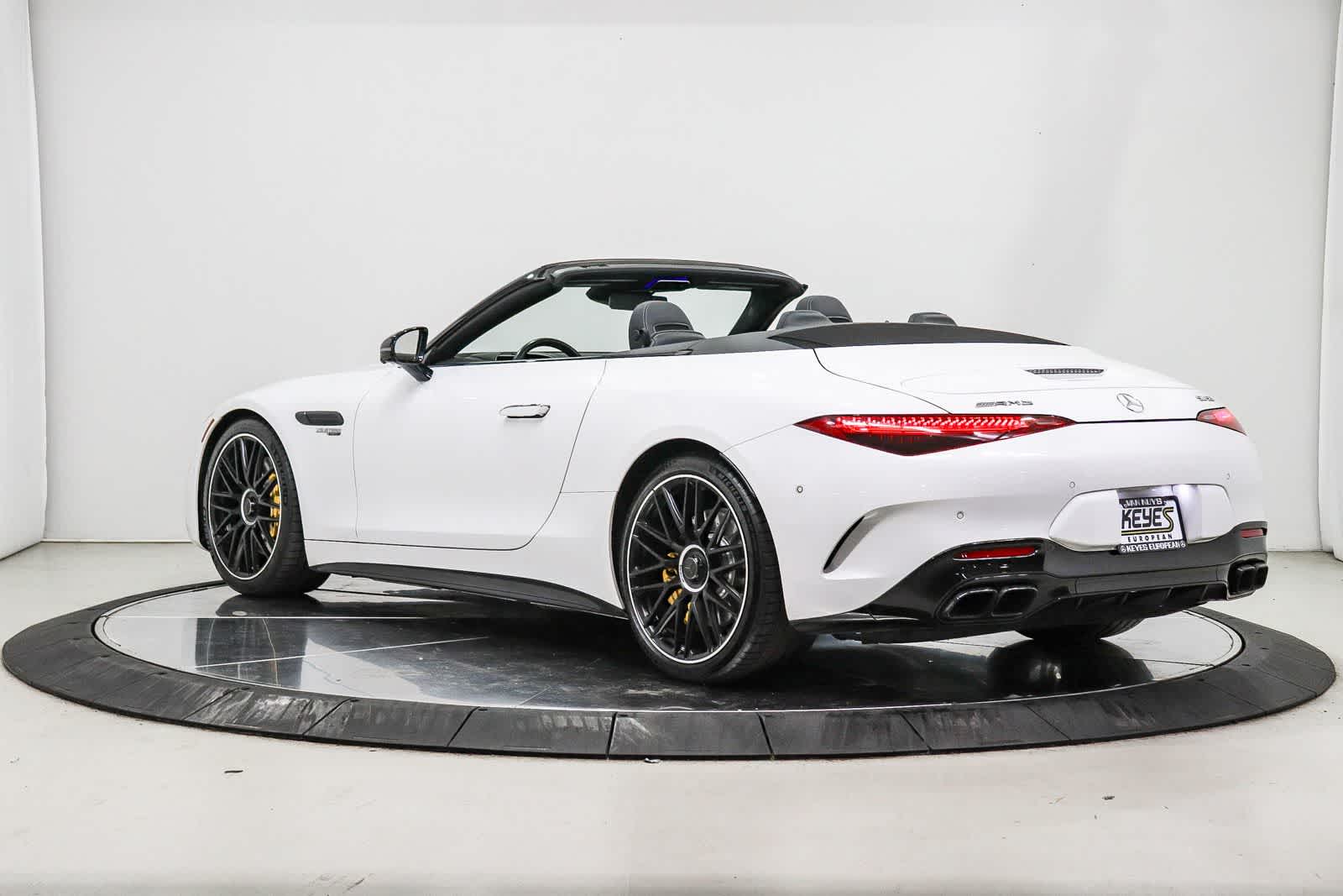 Thumbnail: 2022 Mercedes-Benz SL-Class - 8
