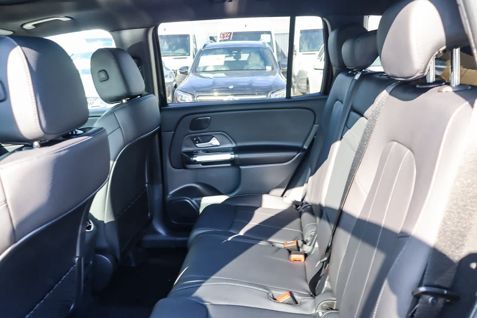 Thumbnail: 2026 Mercedes-Benz GLB - 19