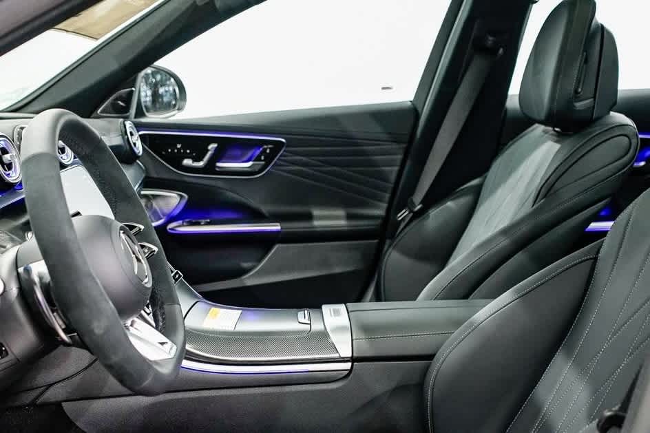 Thumbnail: 2025 Mercedes-Benz C-Class - 18