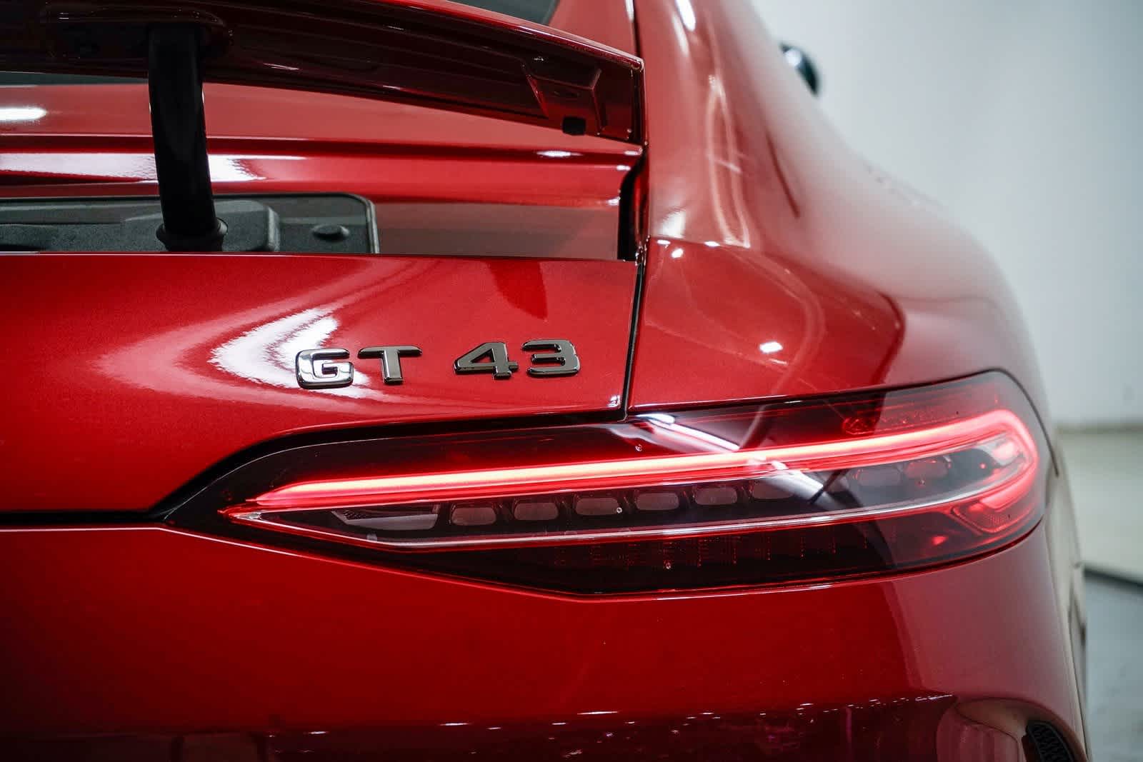 Thumbnail: 2025 Mercedes-Benz AMG GT - 9