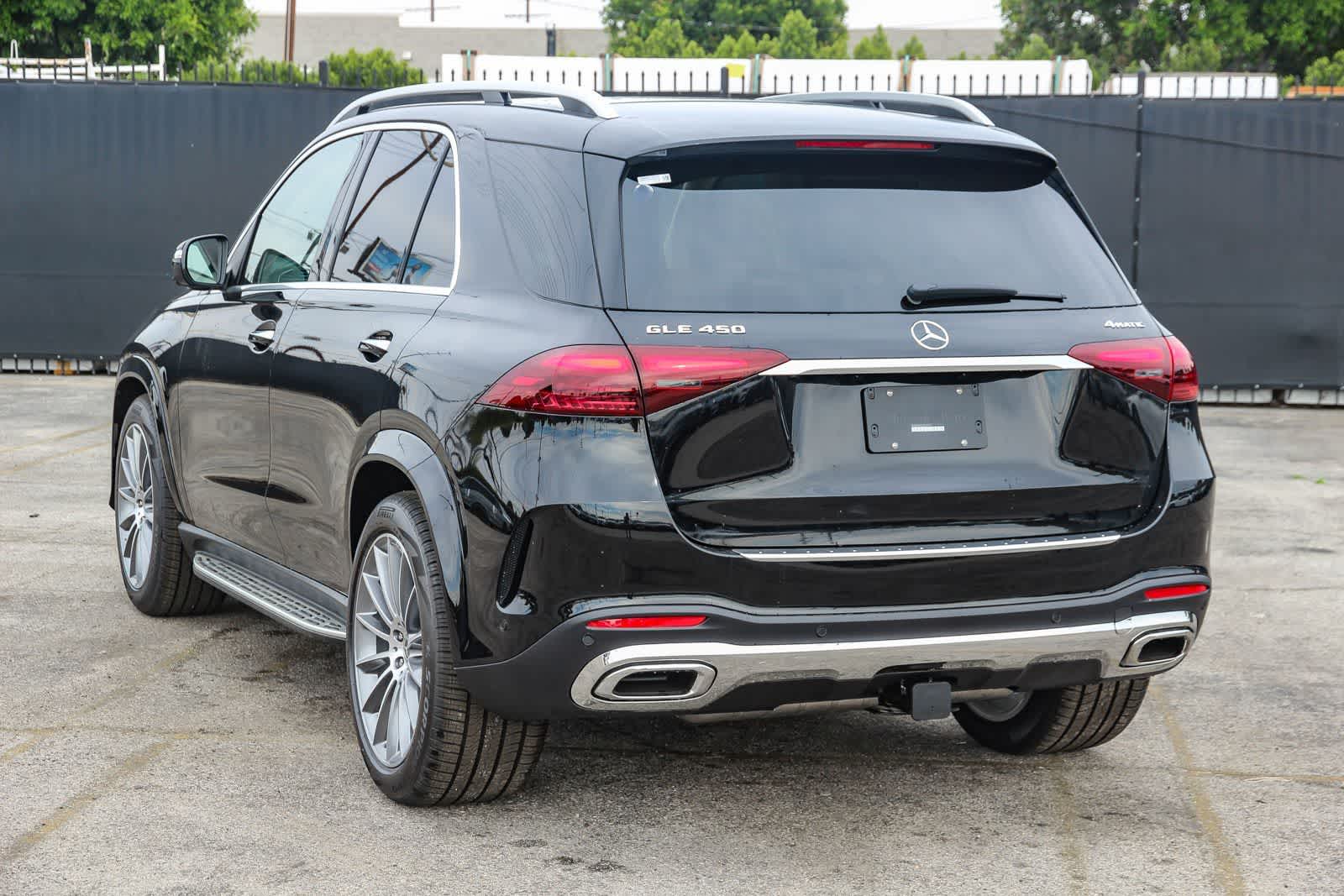Thumbnail: 2026 Mercedes-Benz GLE - 6
