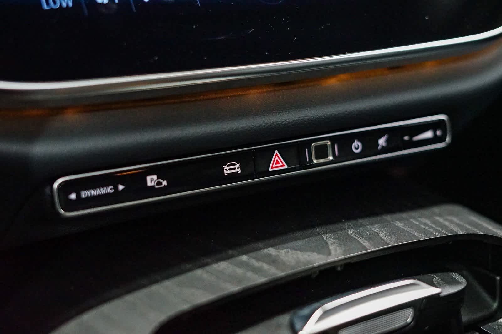 Thumbnail: 2025 Mercedes-Benz E-Class - 24