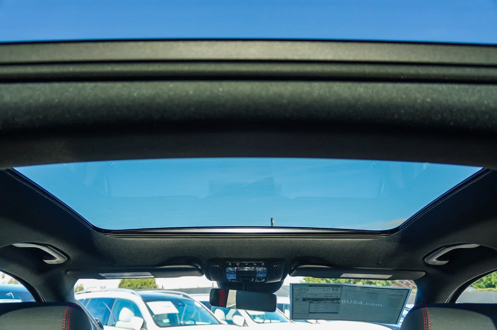 Thumbnail: 2025 Mercedes-Benz GLA - 10