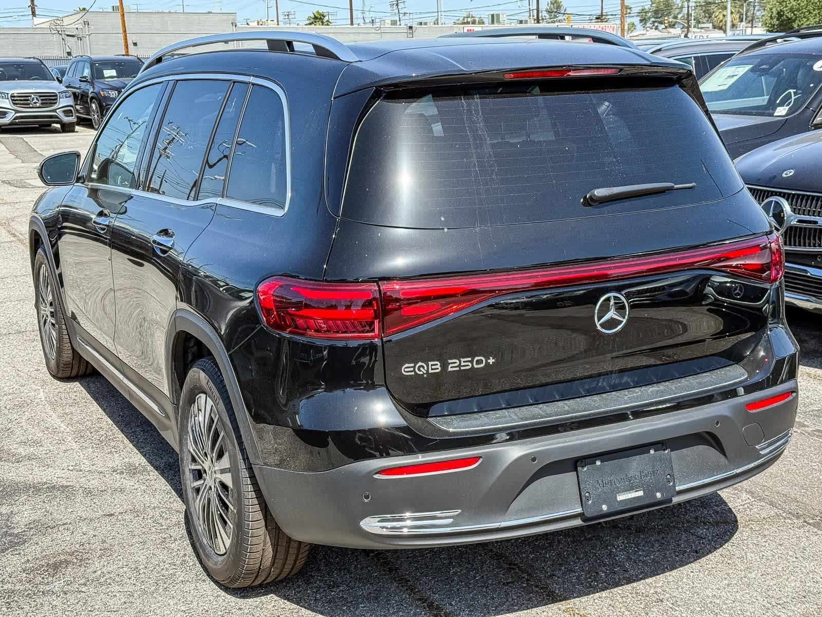 Thumbnail: 2025 Mercedes-Benz EQB - 6