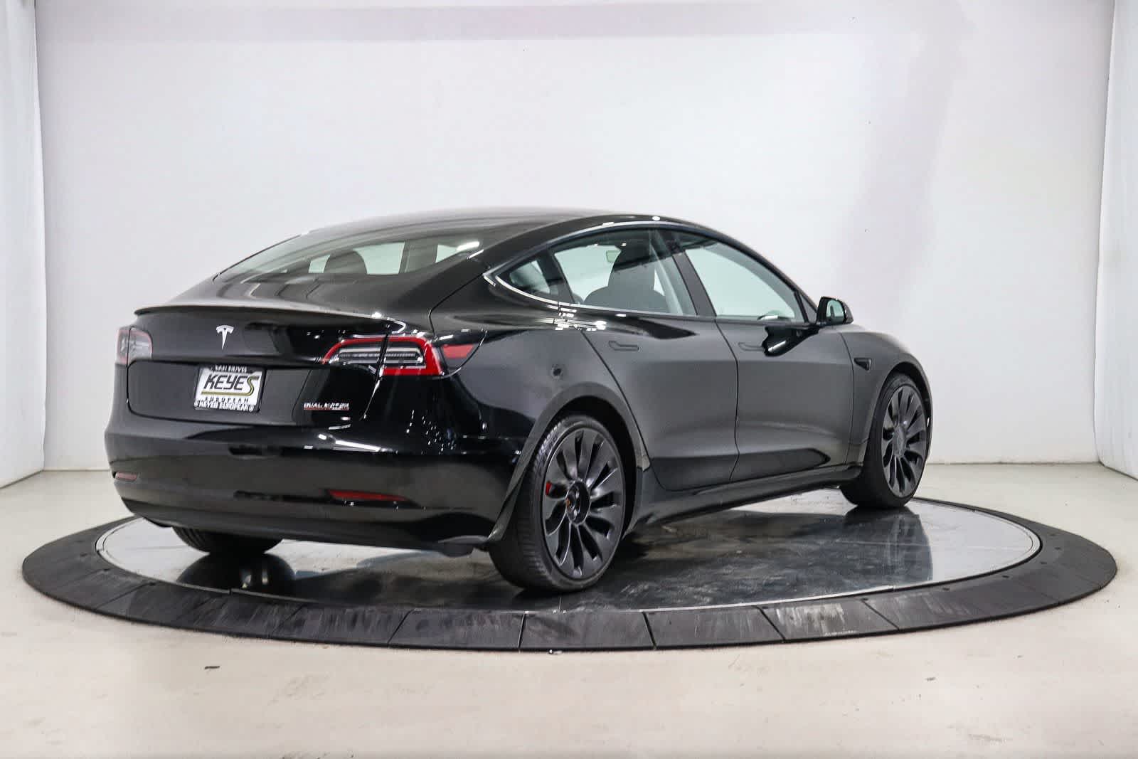Thumbnail: 2022 Tesla Model 3 - 3