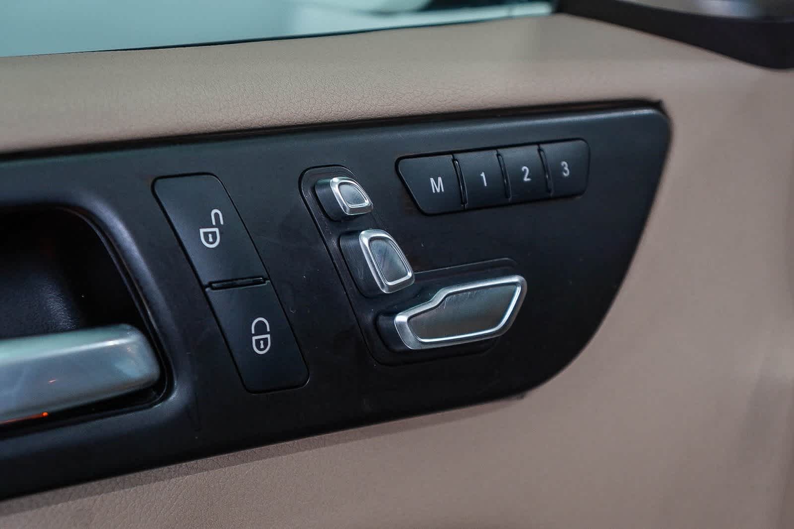 Thumbnail: 2018 Mercedes-Benz GLE - 24