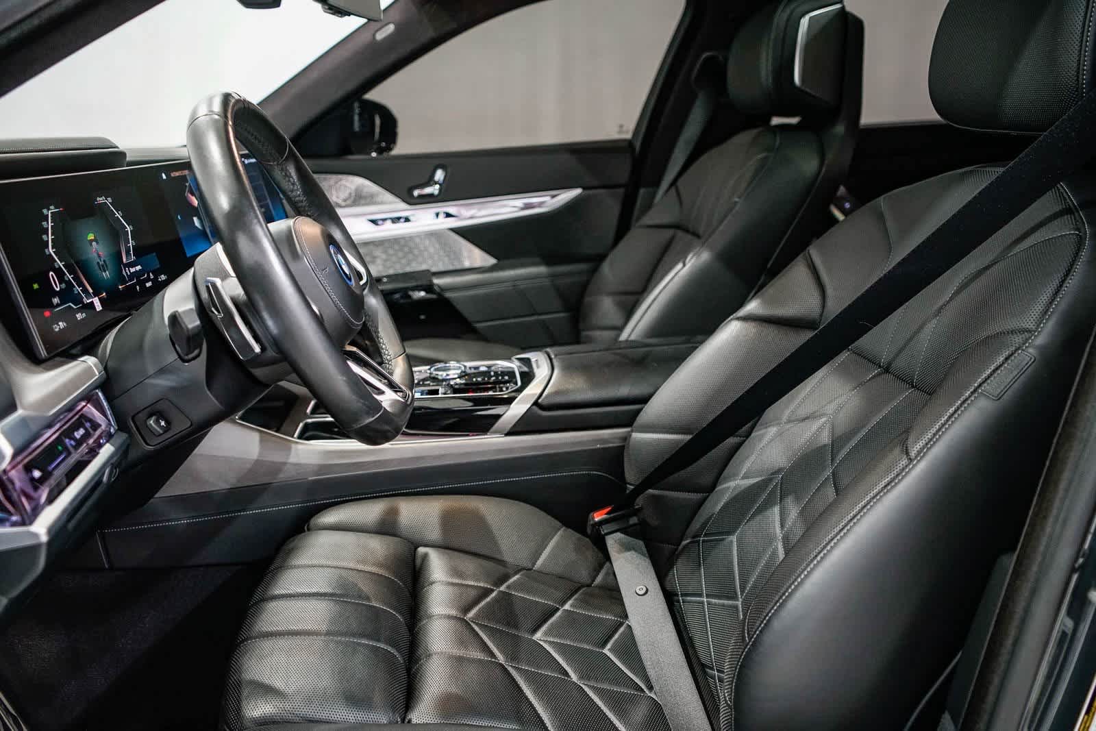 Thumbnail: 2023 BMW i7 - 17