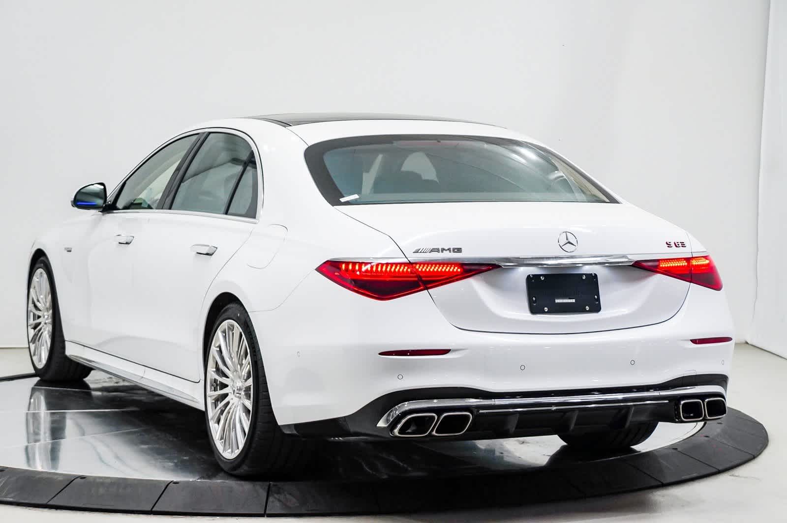Thumbnail: 2025 Mercedes-Benz S-Class - 2