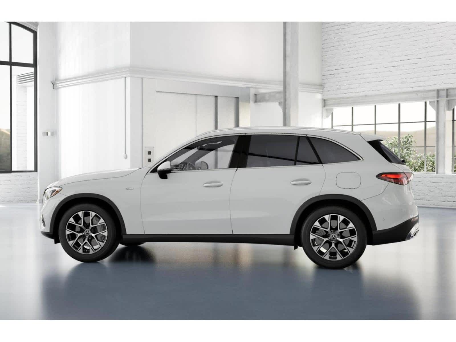 Thumbnail: 2025 Mercedes-Benz GLC - 32