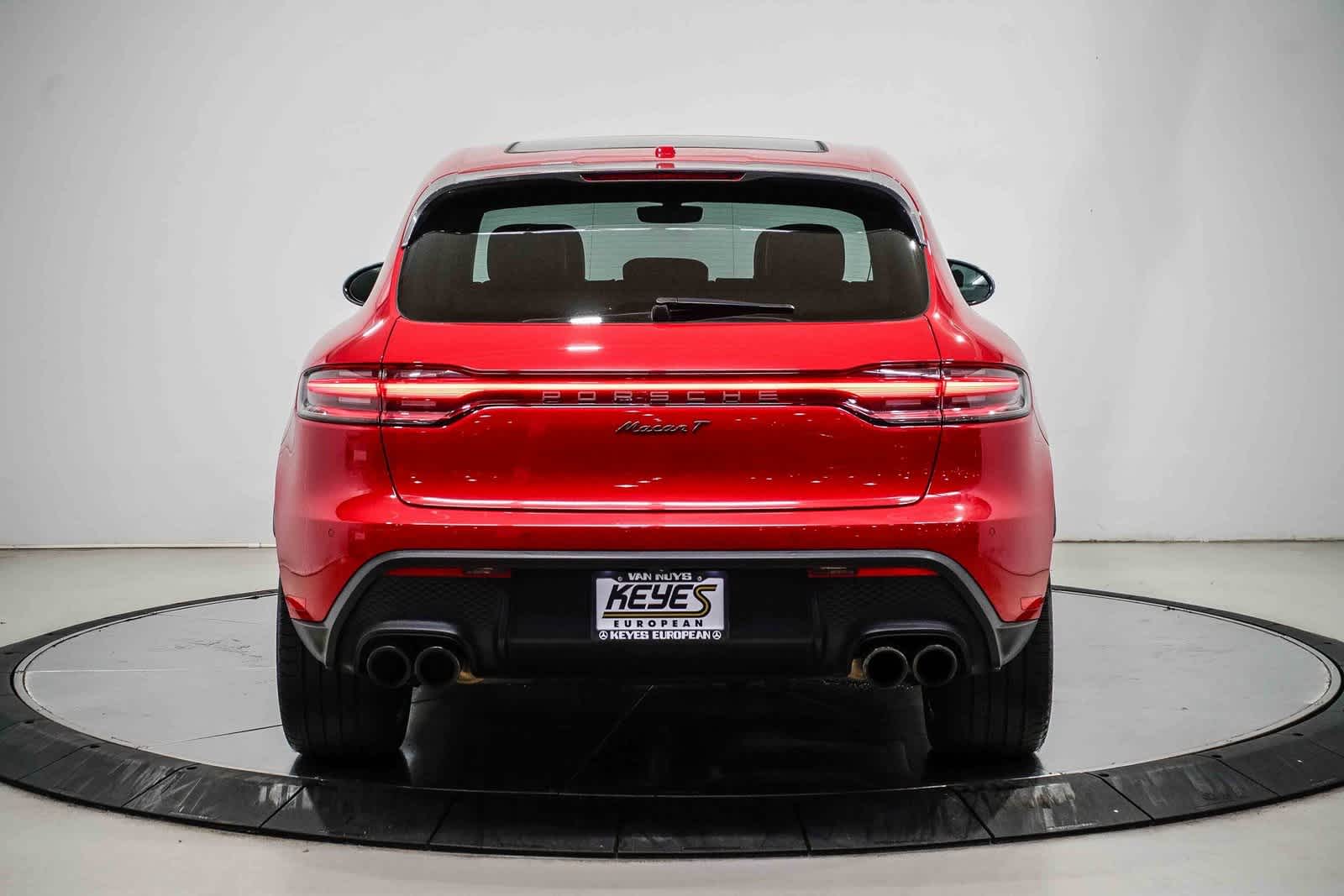 Thumbnail: 2024 Porsche Macan - 3