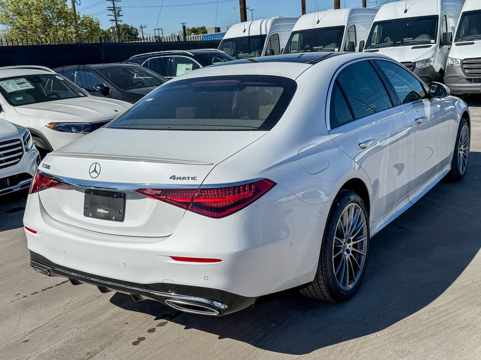Thumbnail: 2025 Mercedes-Benz S-Class - 4