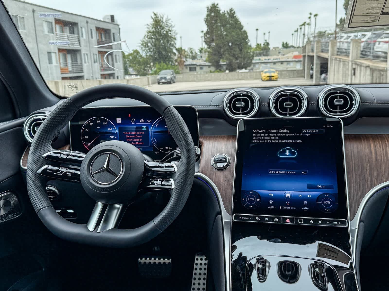 Thumbnail: 2025 Mercedes-Benz GLC - 13