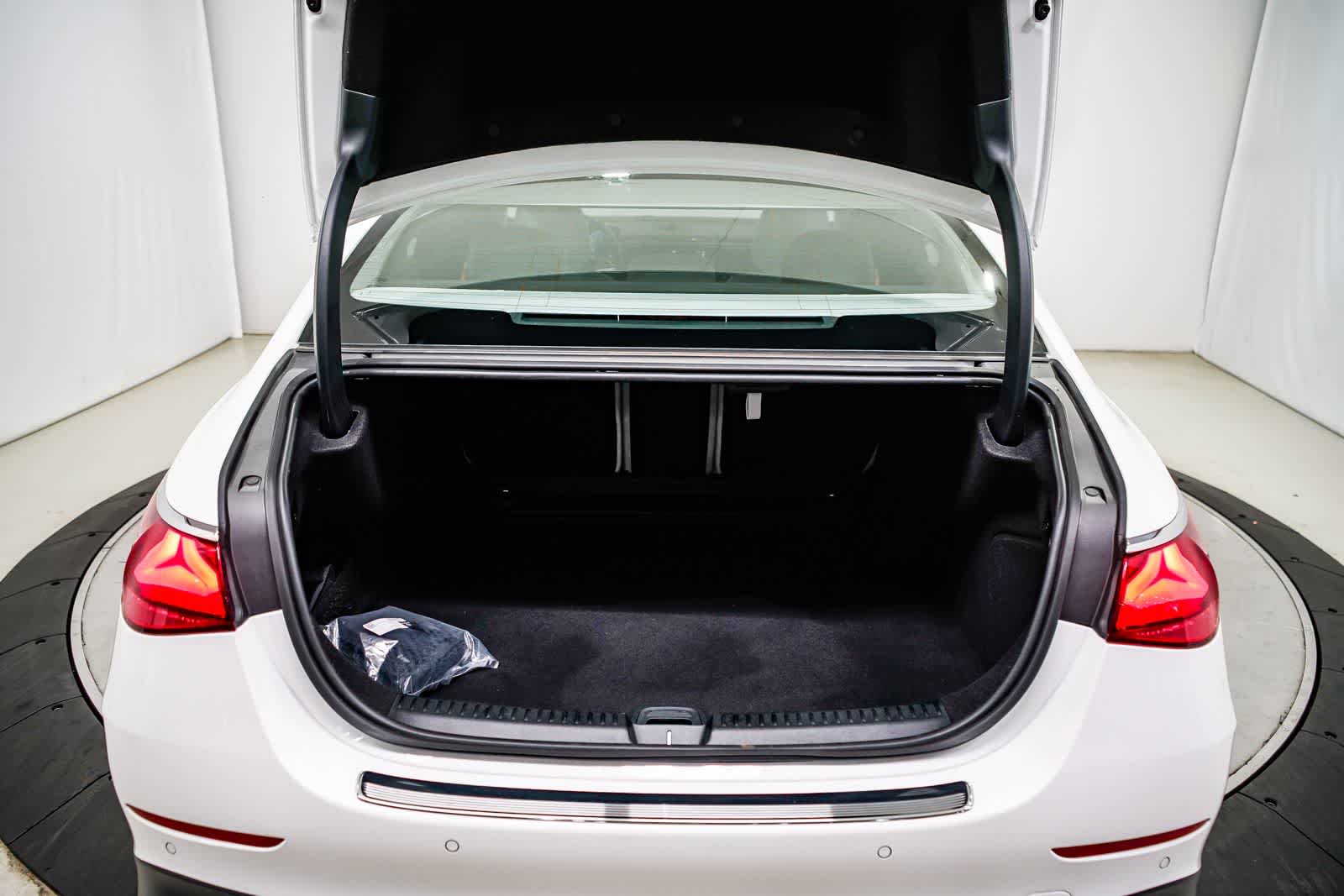 Thumbnail: 2026 Mercedes-Benz E-Class - 27