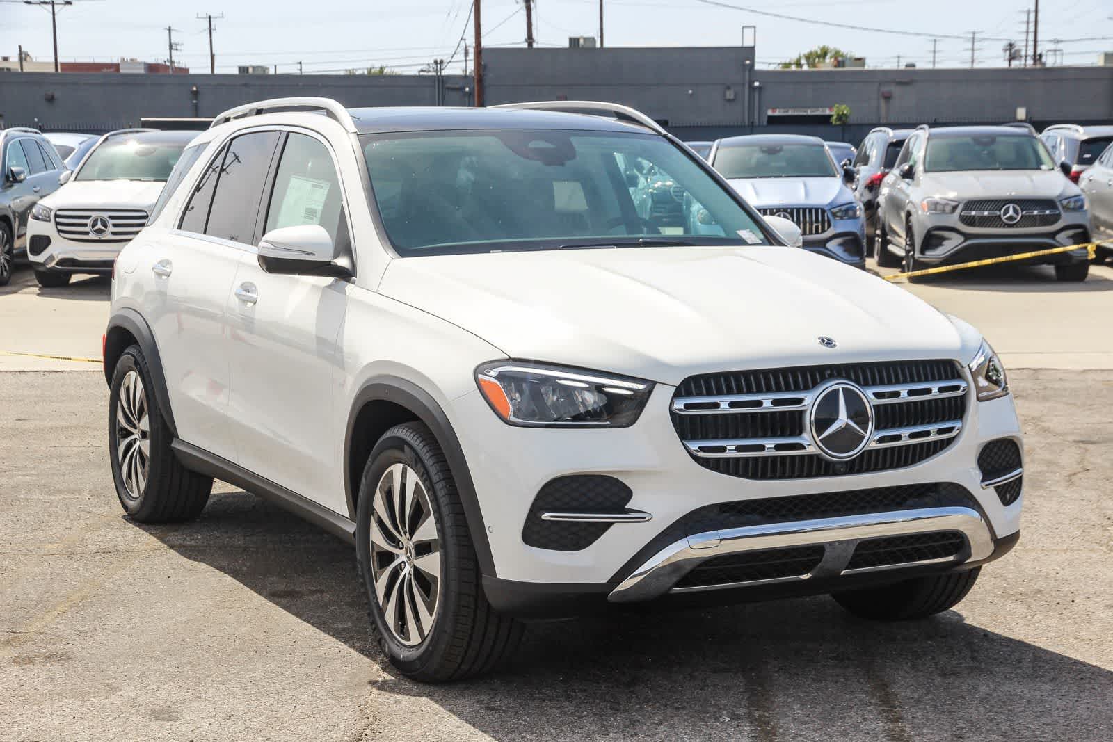 Thumbnail: 2026 Mercedes-Benz GLE - 3