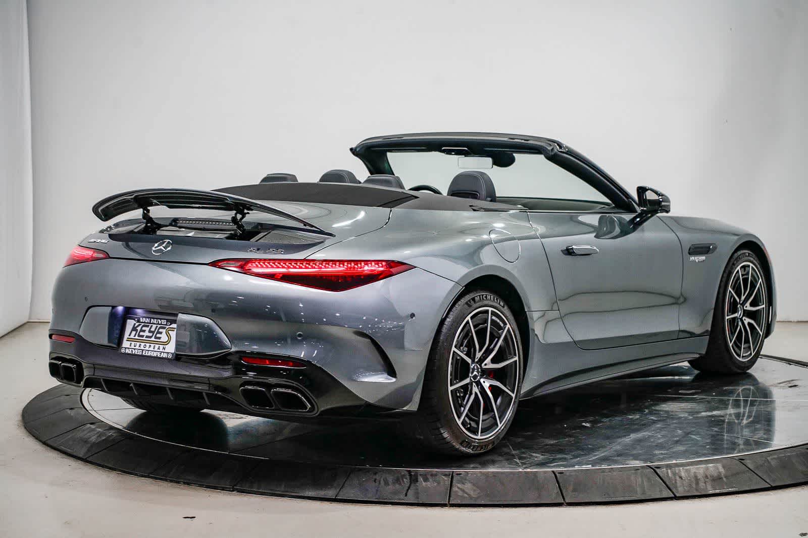 Thumbnail: 2022 Mercedes-Benz SL-Class - 4