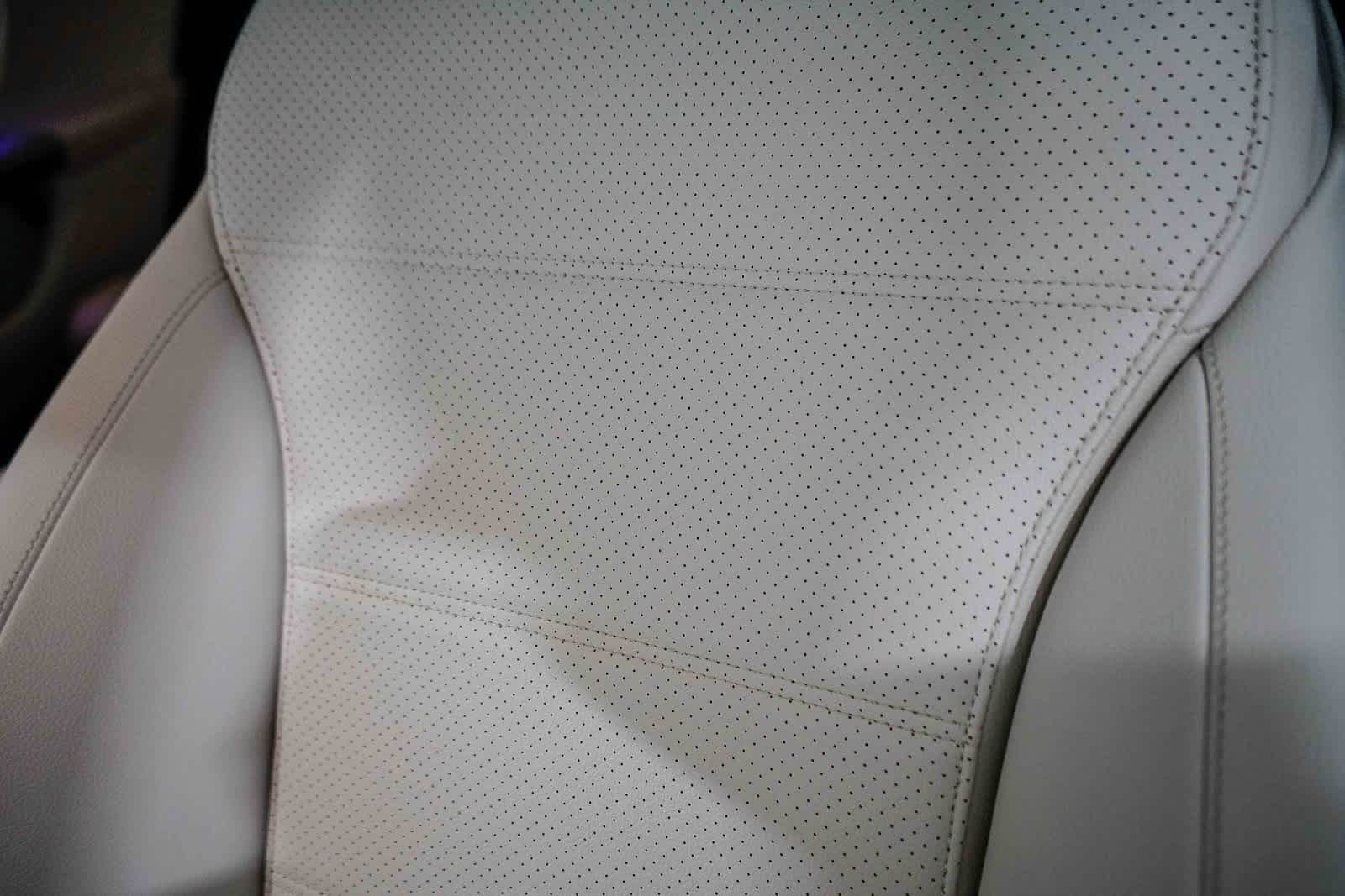 Thumbnail: 2025 Mercedes-Benz GLC - 26