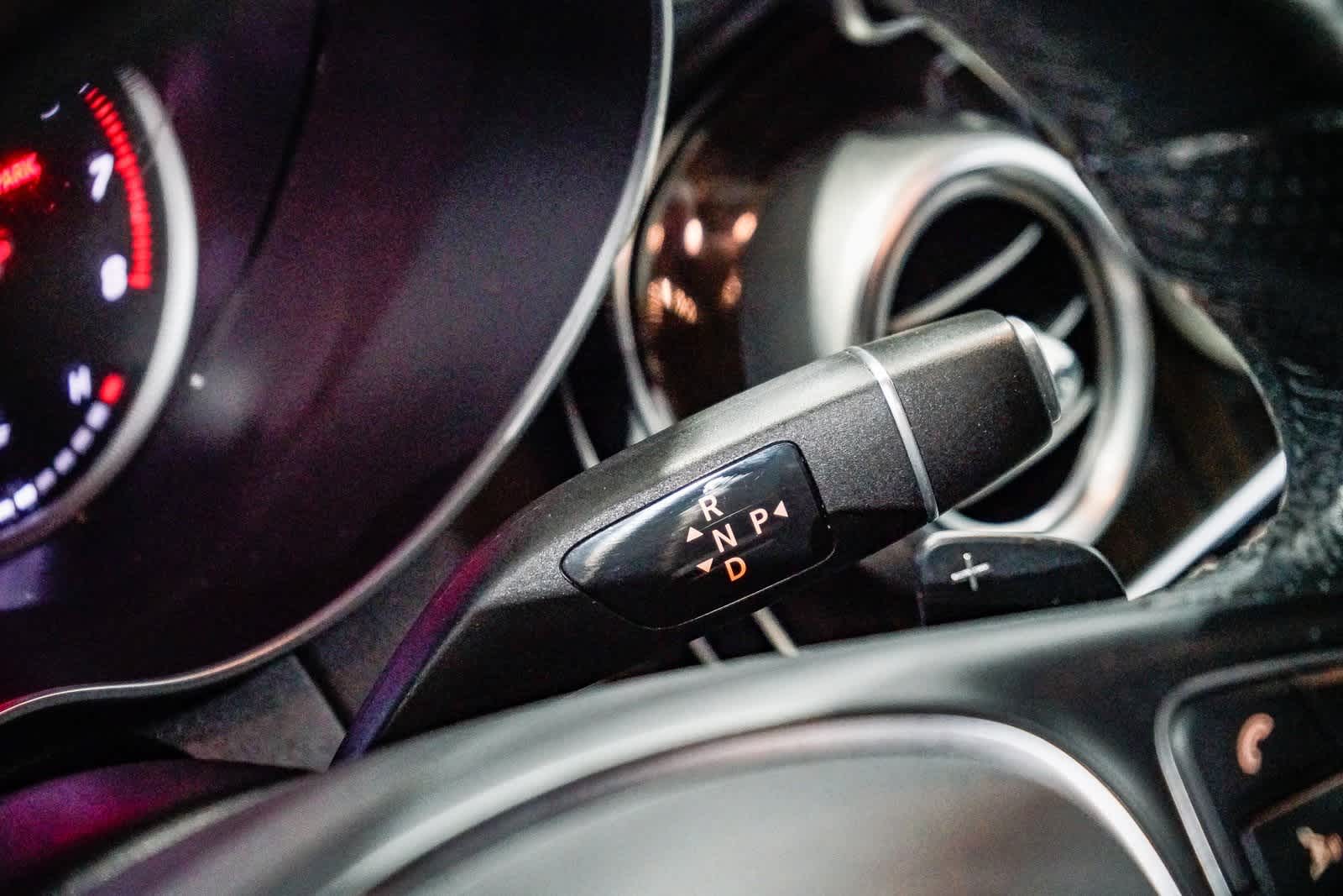 Thumbnail: 2018 Mercedes-Benz GLC - 19