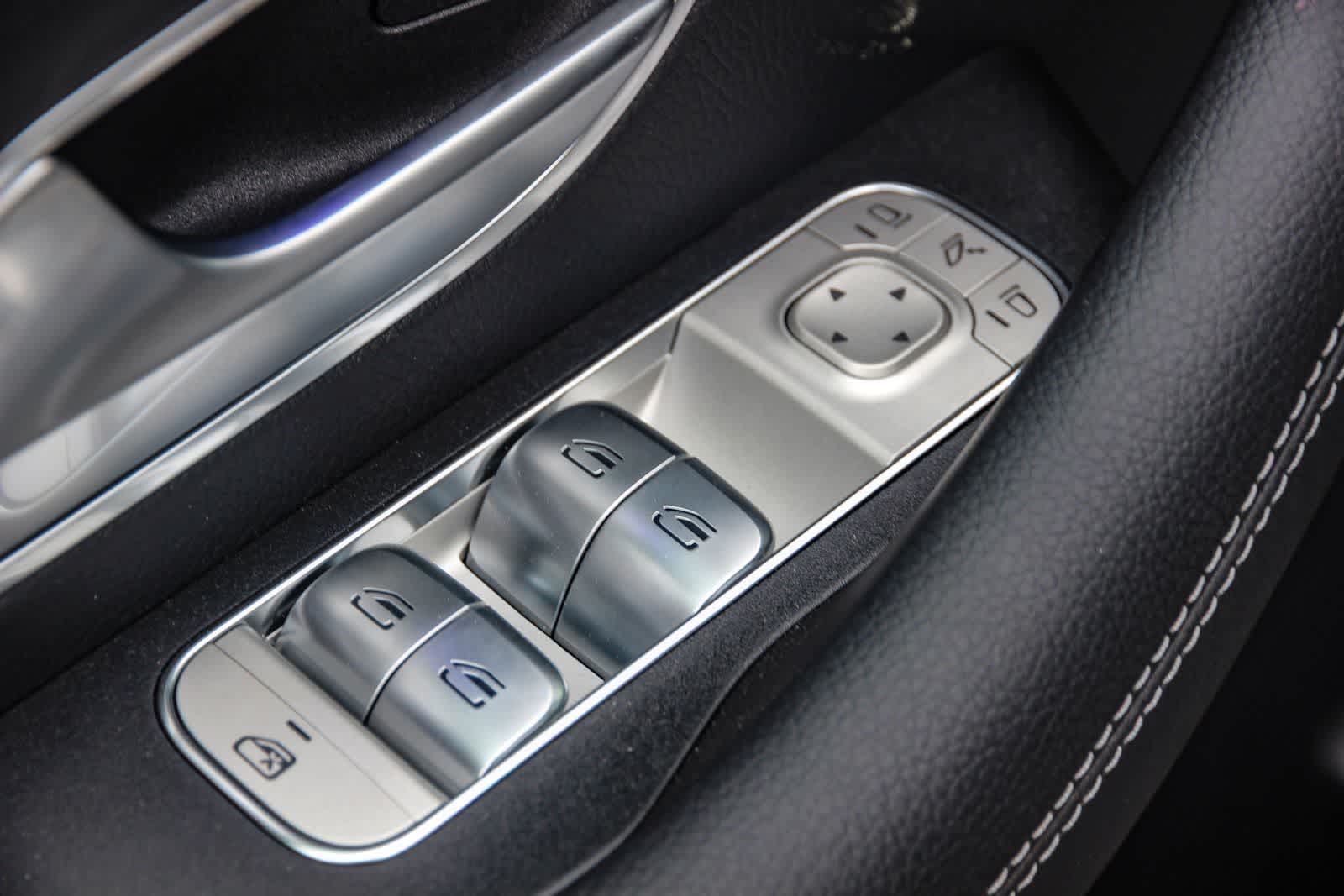 Thumbnail: 2026 Mercedes-Benz GLE - 21
