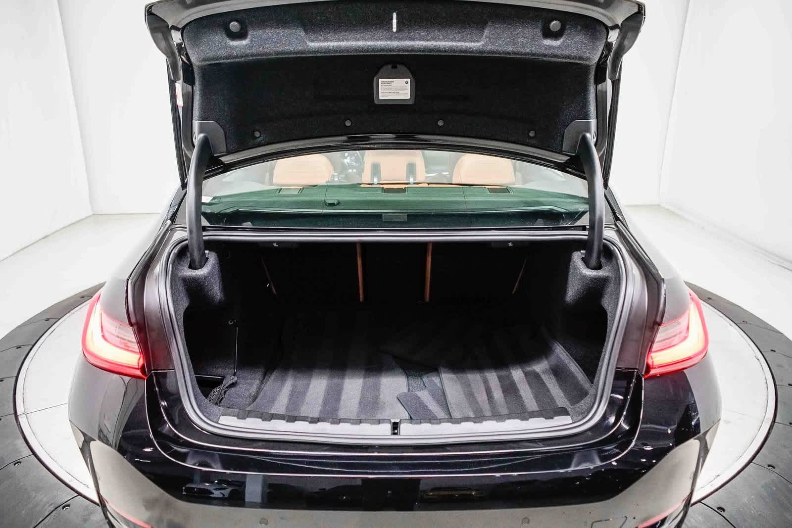 Thumbnail: 2023 BMW 3 Series - 27