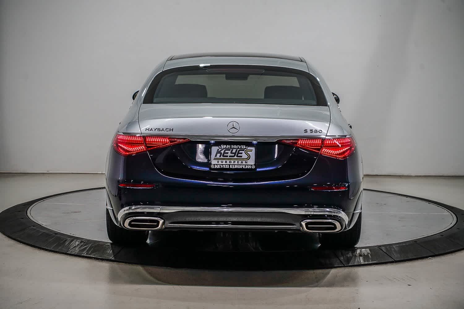 Thumbnail: 2024 Mercedes-Benz S-Class - 3