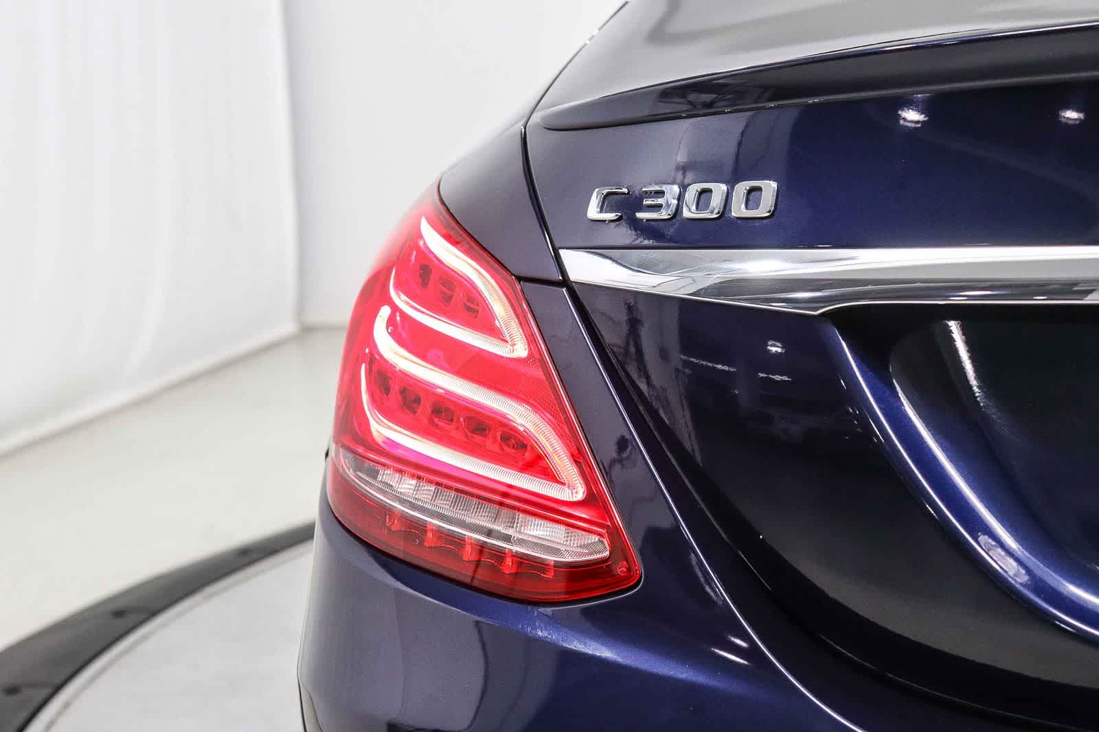 Thumbnail: 2017 Mercedes-Benz C-Class - 10