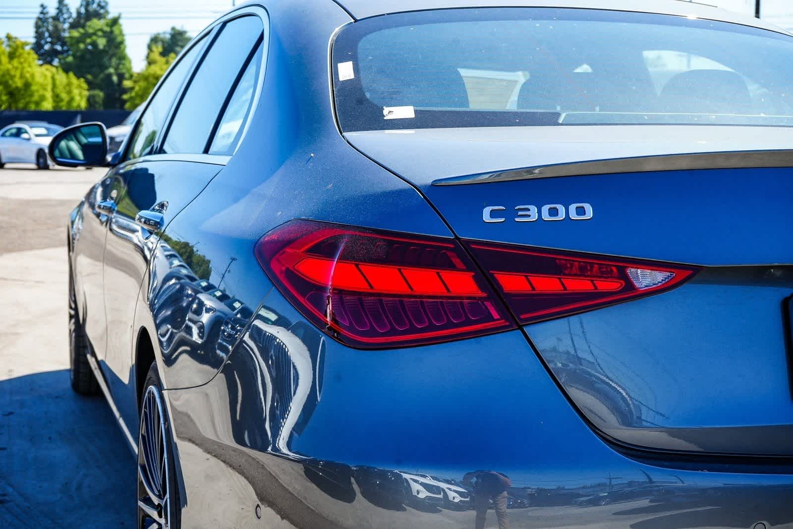 Thumbnail: 2025 Mercedes-Benz C-Class - 10