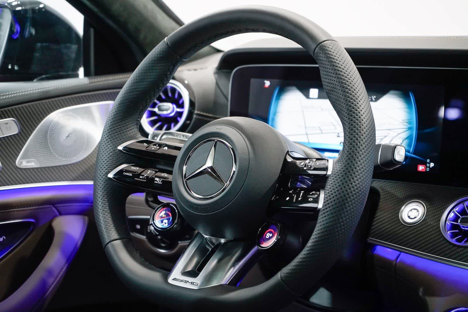Thumbnail: 2025 Mercedes-Benz AMG GT - 15