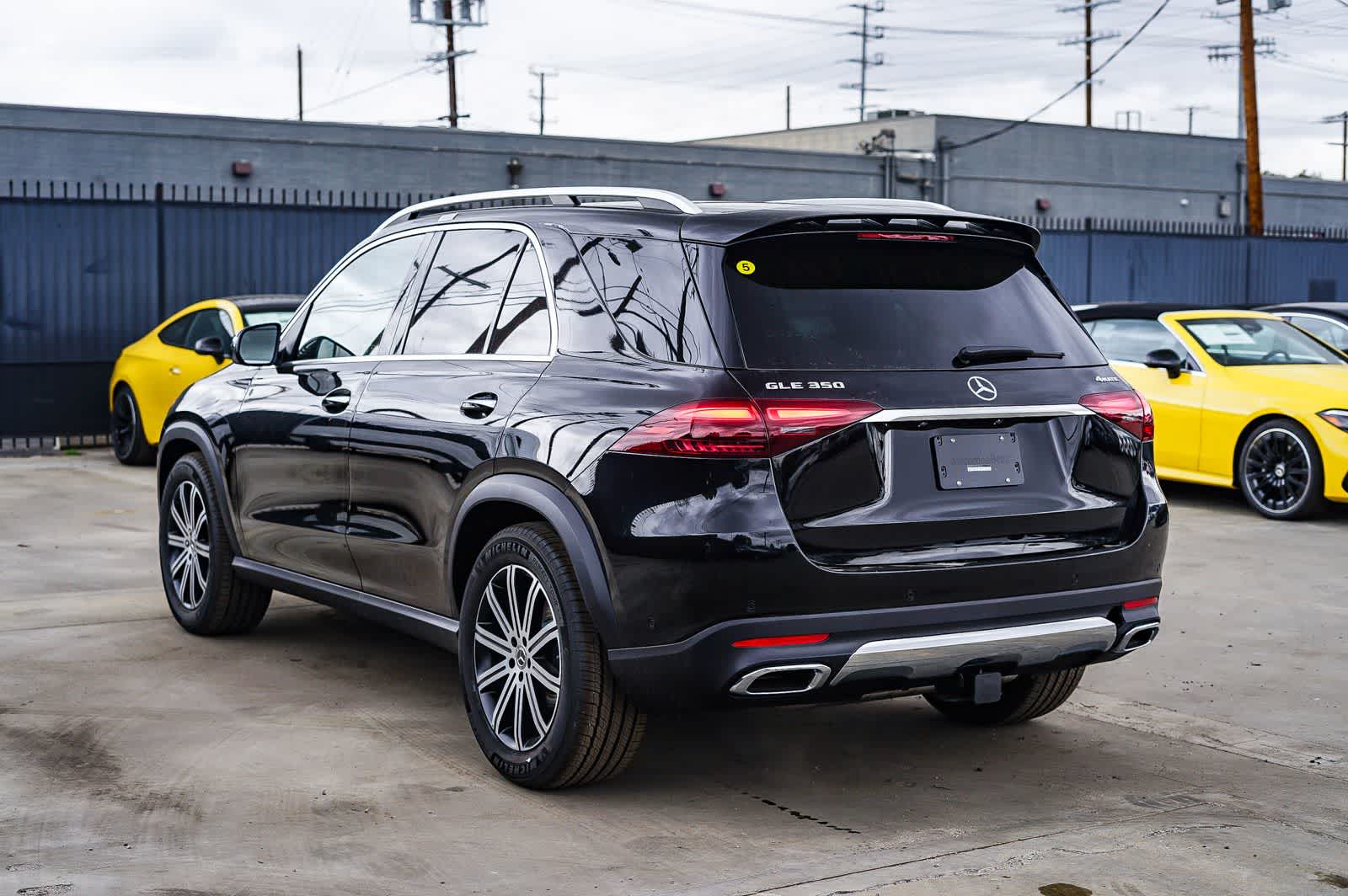 Thumbnail: 2026 Mercedes-Benz GLE - 2