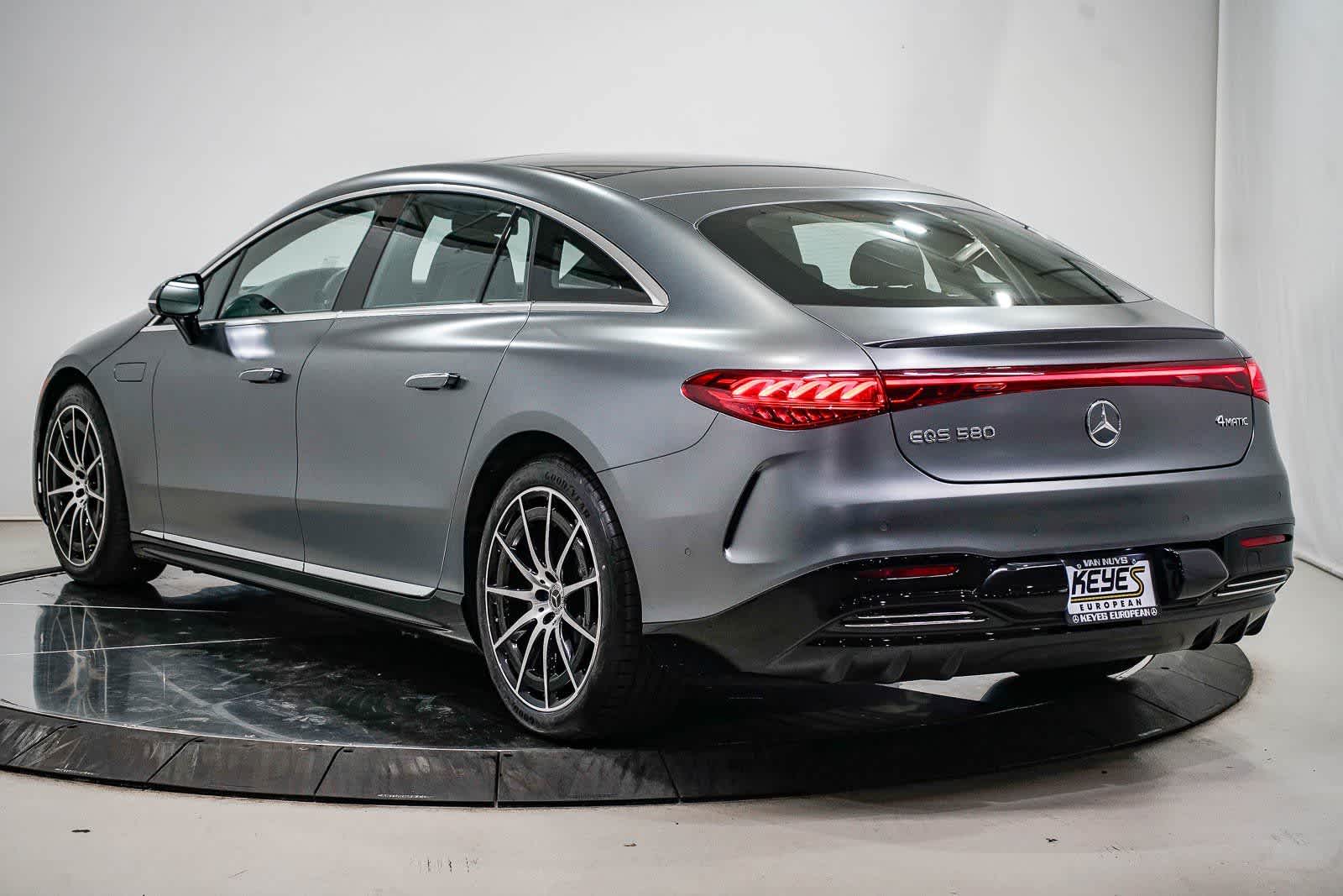 Thumbnail: 2023 Mercedes-Benz EQS - 2