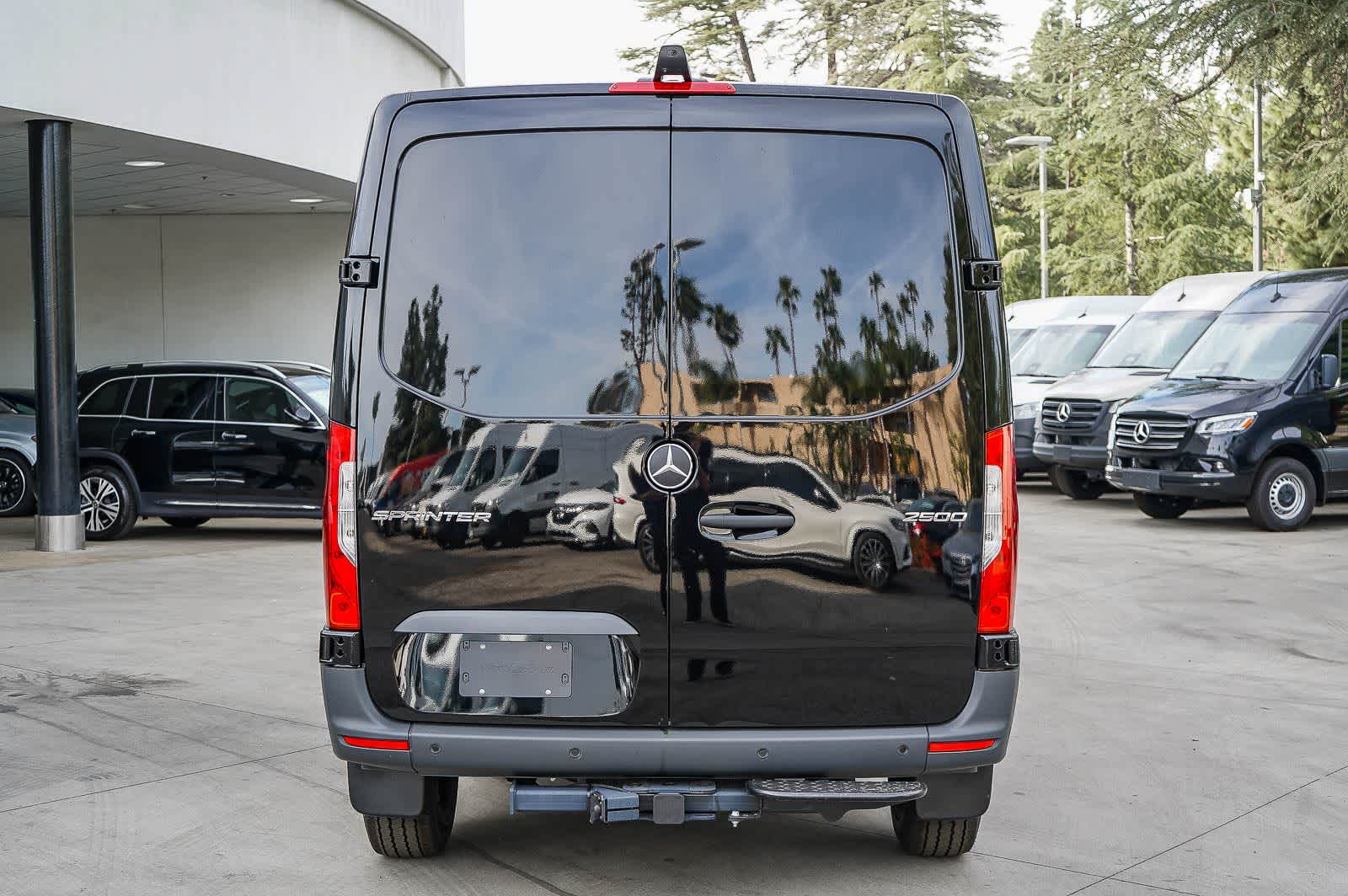 Thumbnail: 2026 Mercedes-Benz Sprinter - 5