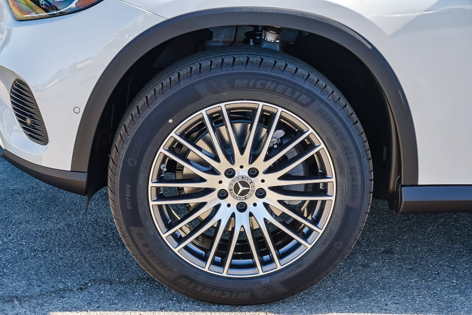 Thumbnail: 2026 Mercedes-Benz GLC - 10