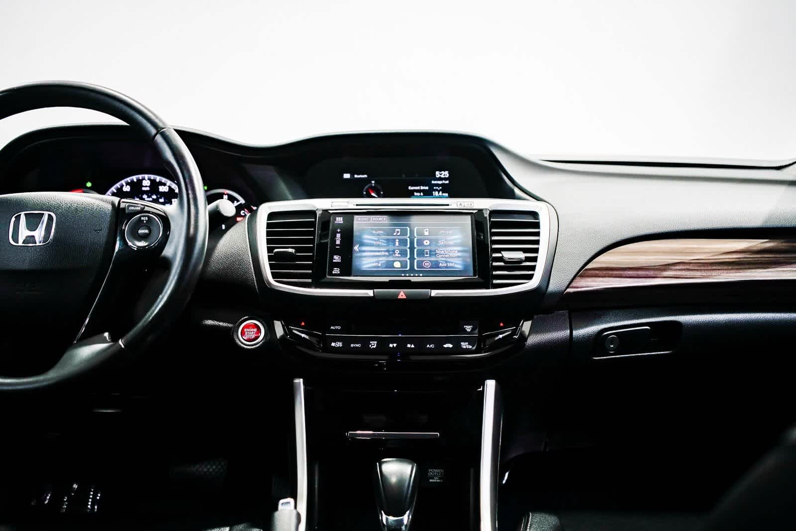 Thumbnail: 2016 Honda Accord - 13