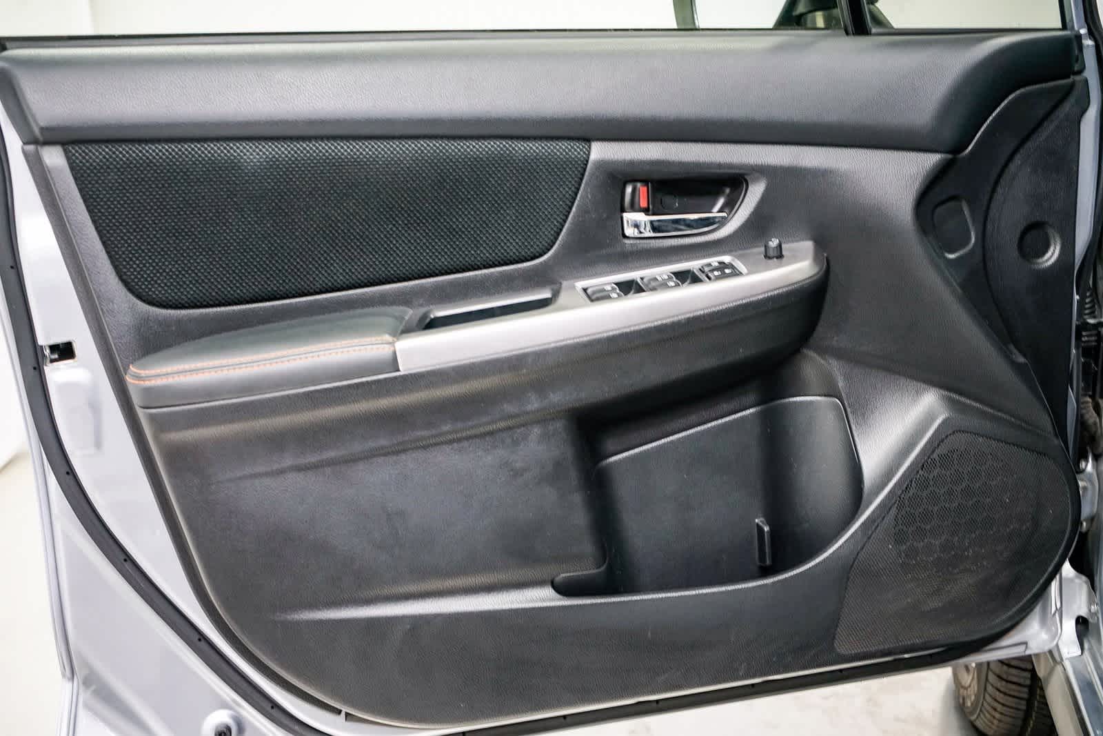 Thumbnail: 2016 Subaru Crosstrek - 15