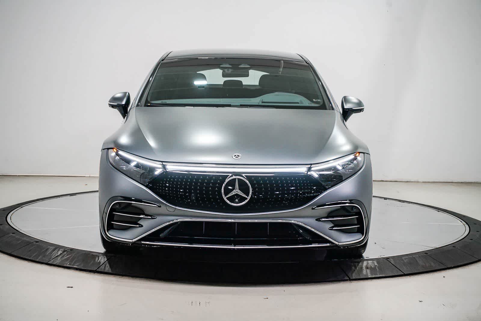 Thumbnail: 2023 Mercedes-Benz EQS - 6