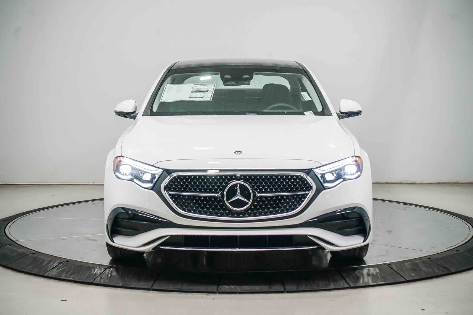 Thumbnail: 2026 Mercedes-Benz E-Class - 6