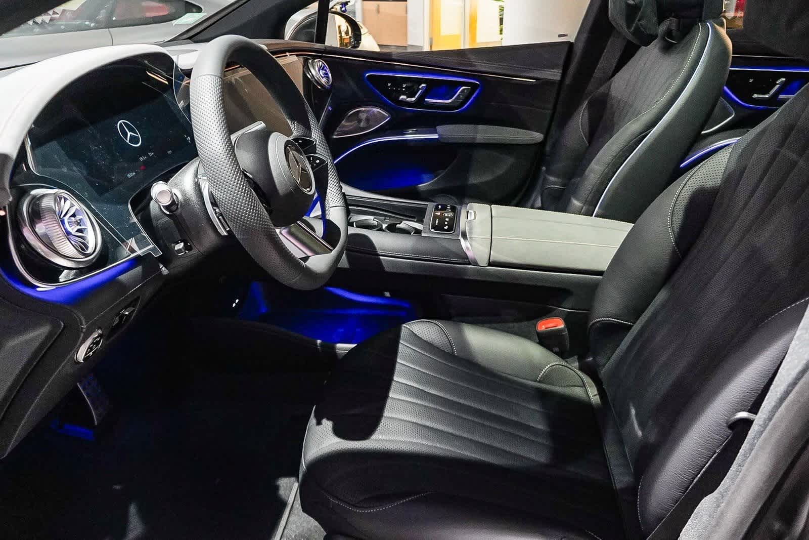 Thumbnail: 2026 Mercedes-Benz EQS - 20