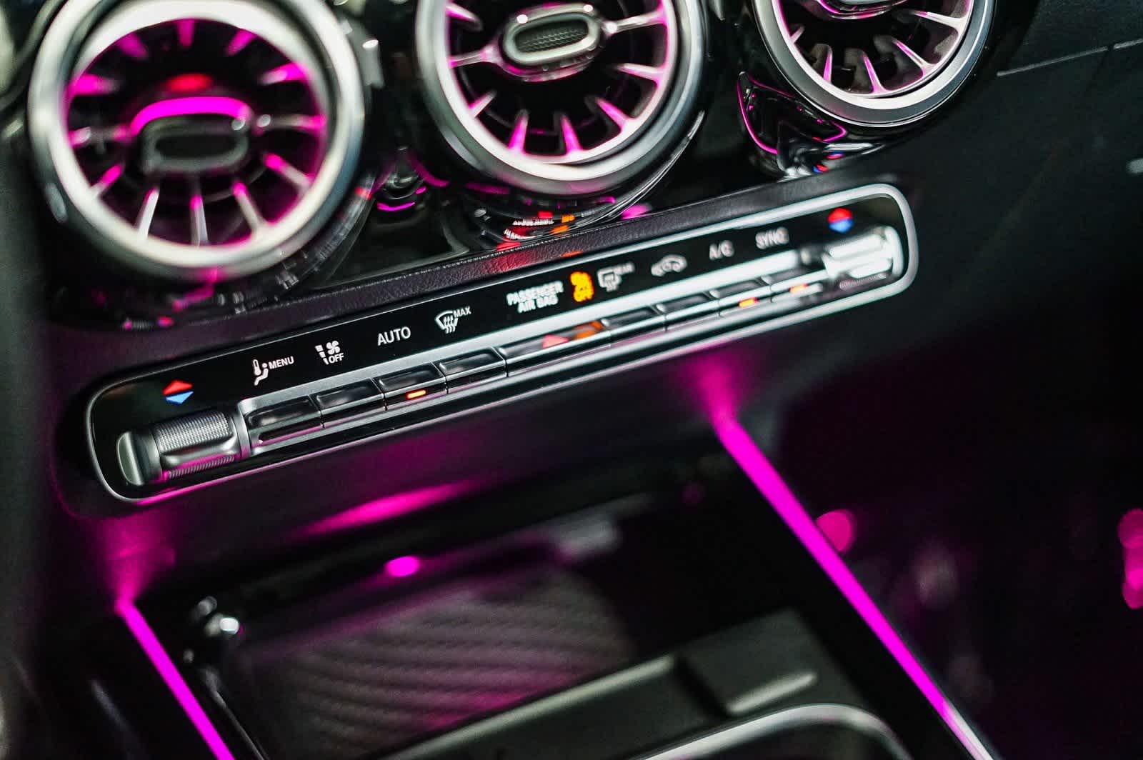 Thumbnail: 2025 Mercedes-Benz GLA - 22