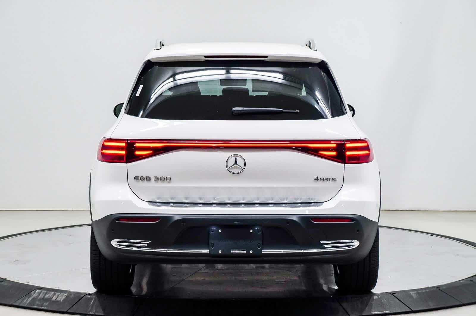 2024 Mercedes-Benz EQB 300 3