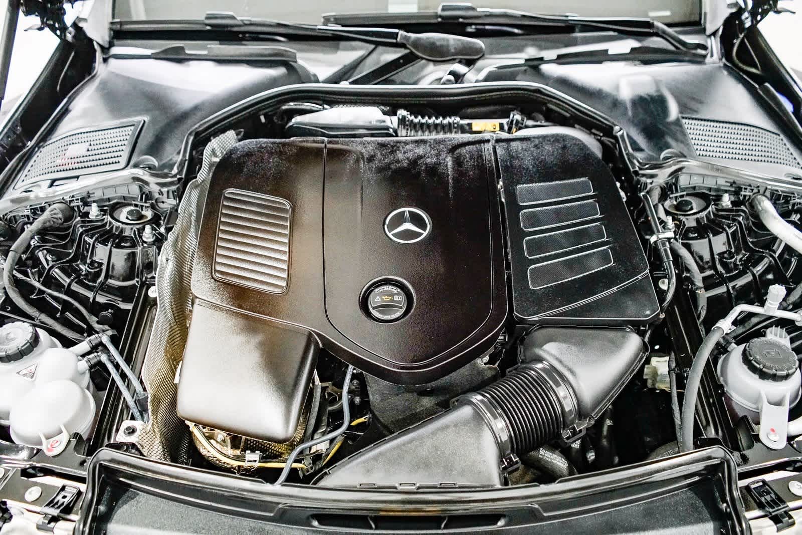 Thumbnail: 2025 Mercedes-Benz C-Class - 28