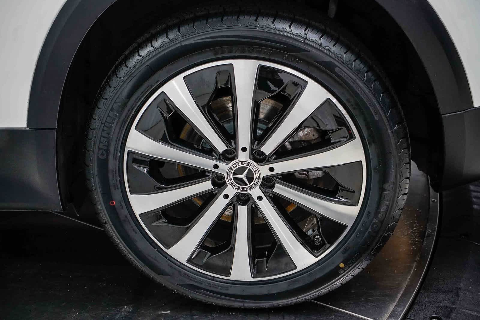 Thumbnail: 2021 Mercedes-Benz GLB - 10