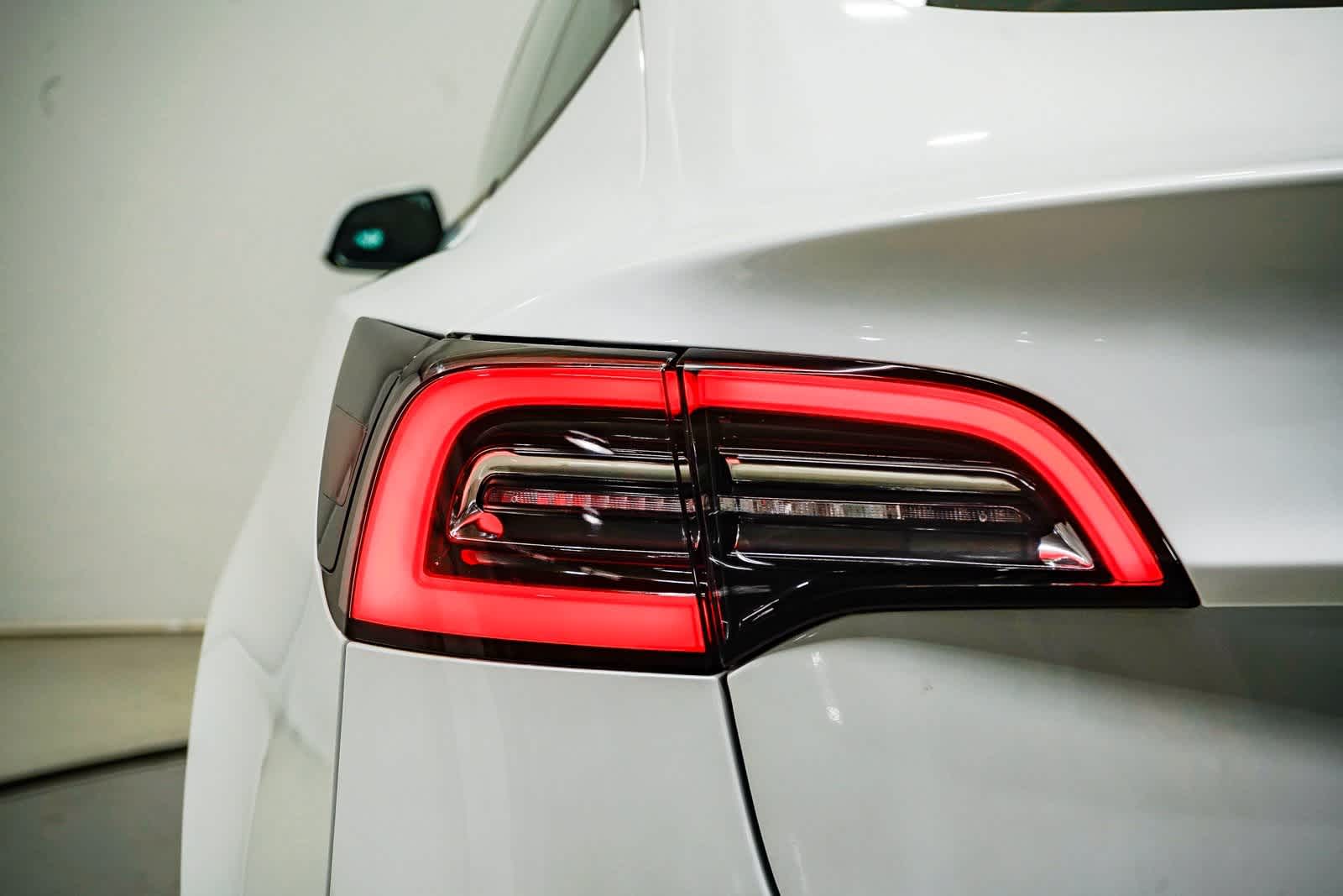 Thumbnail: 2021 Tesla Model 3 - 9