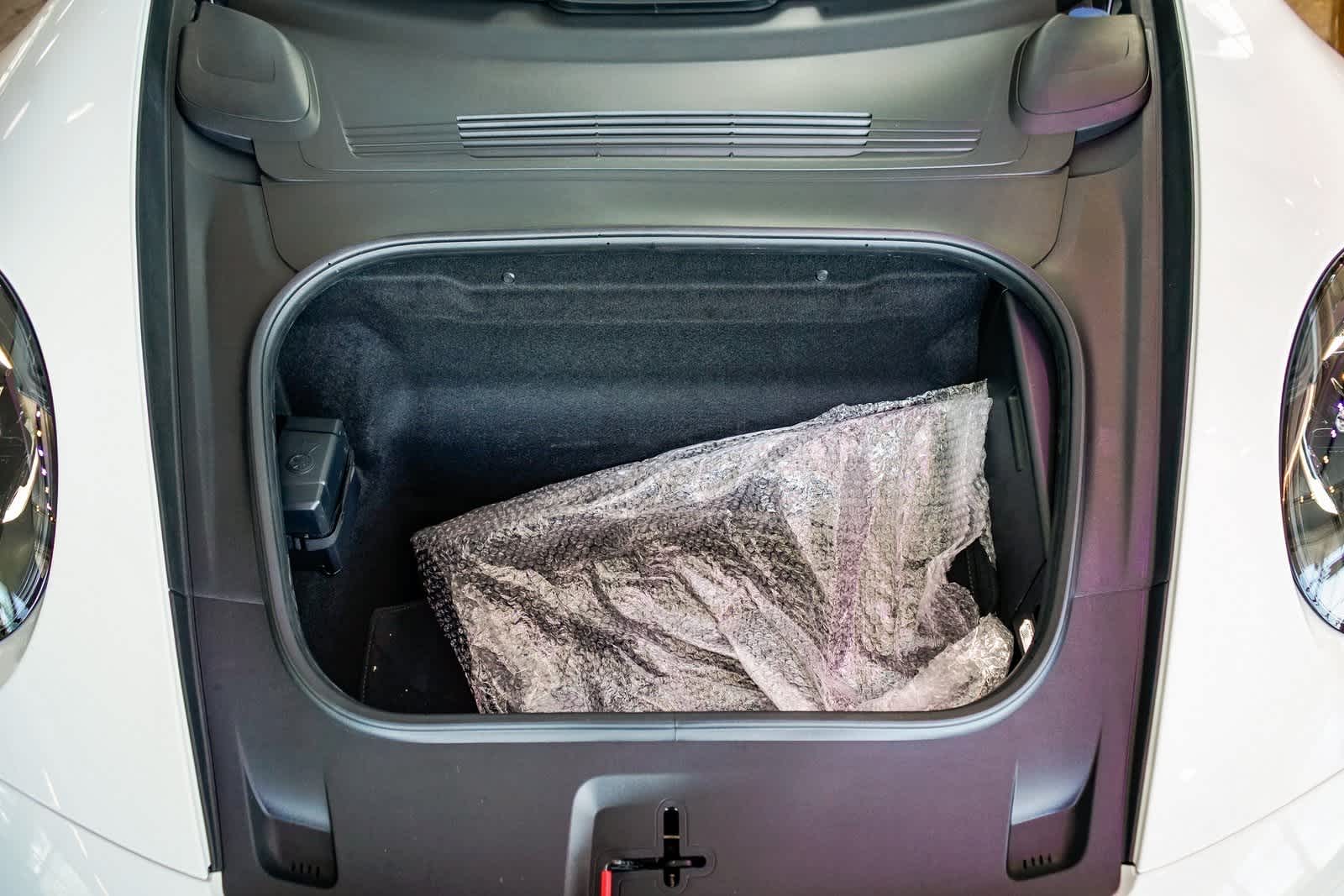 Thumbnail: 2025 Porsche 911 - 35